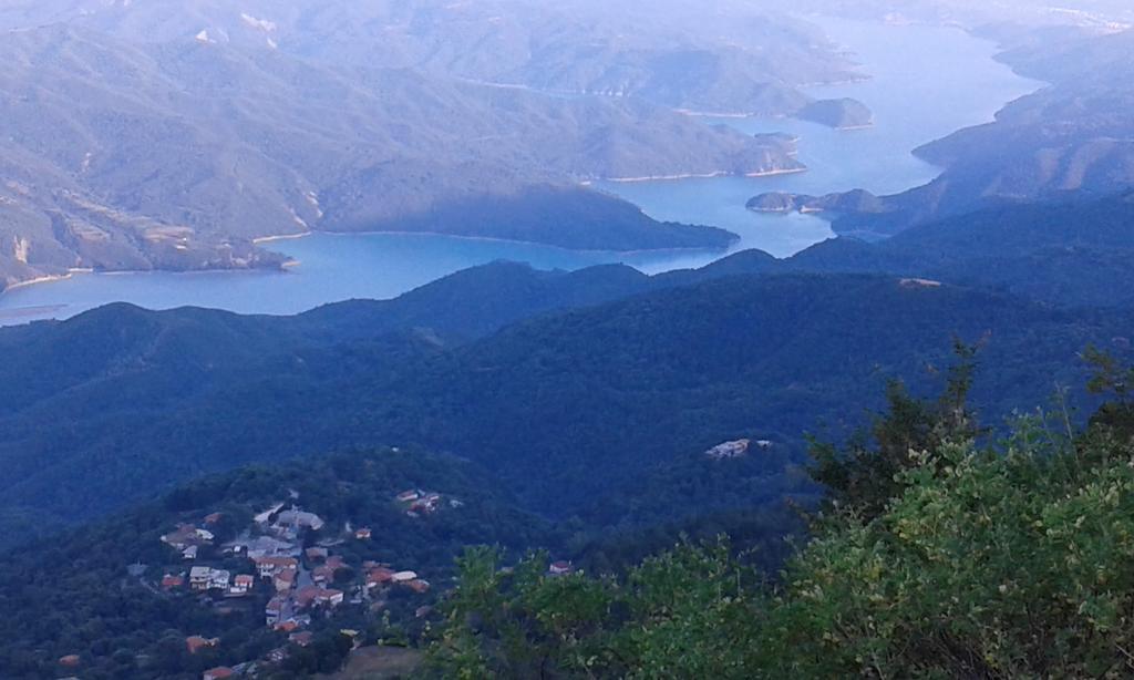 Nisista Lodge Mountain View Rodavgi المظهر الخارجي الصورة