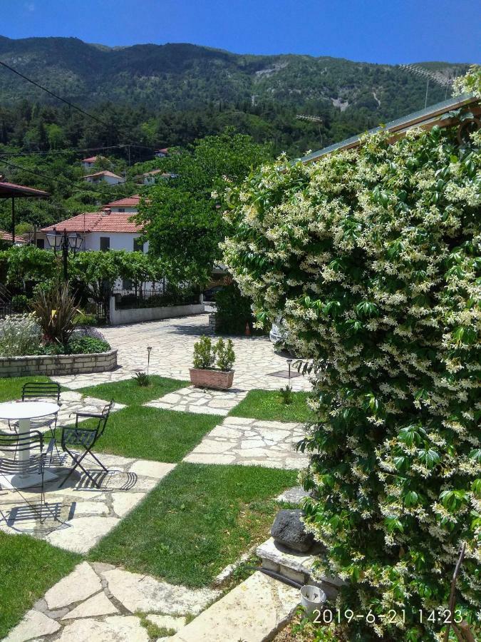 Nisista Lodge Mountain View Rodavgi المظهر الخارجي الصورة